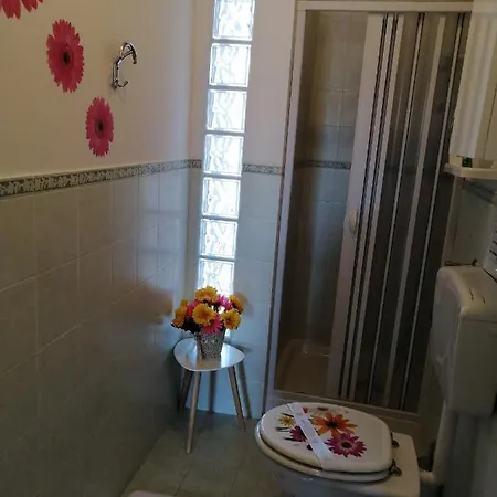 La Casa Di Ginevra O11o15-lt-1097 *