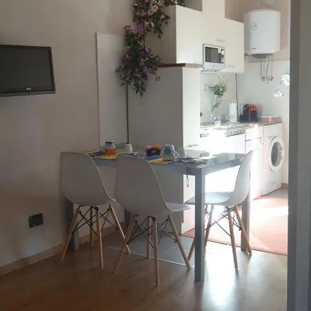 Apartment La Casa Di Ginevra O11o15-lt-1097 La Spezia